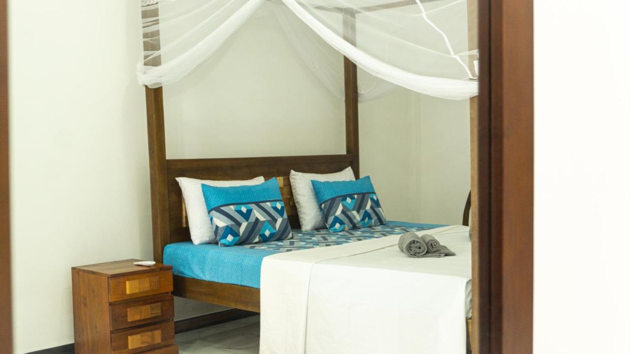 Memories Weligama Hostel Buitenkant foto
