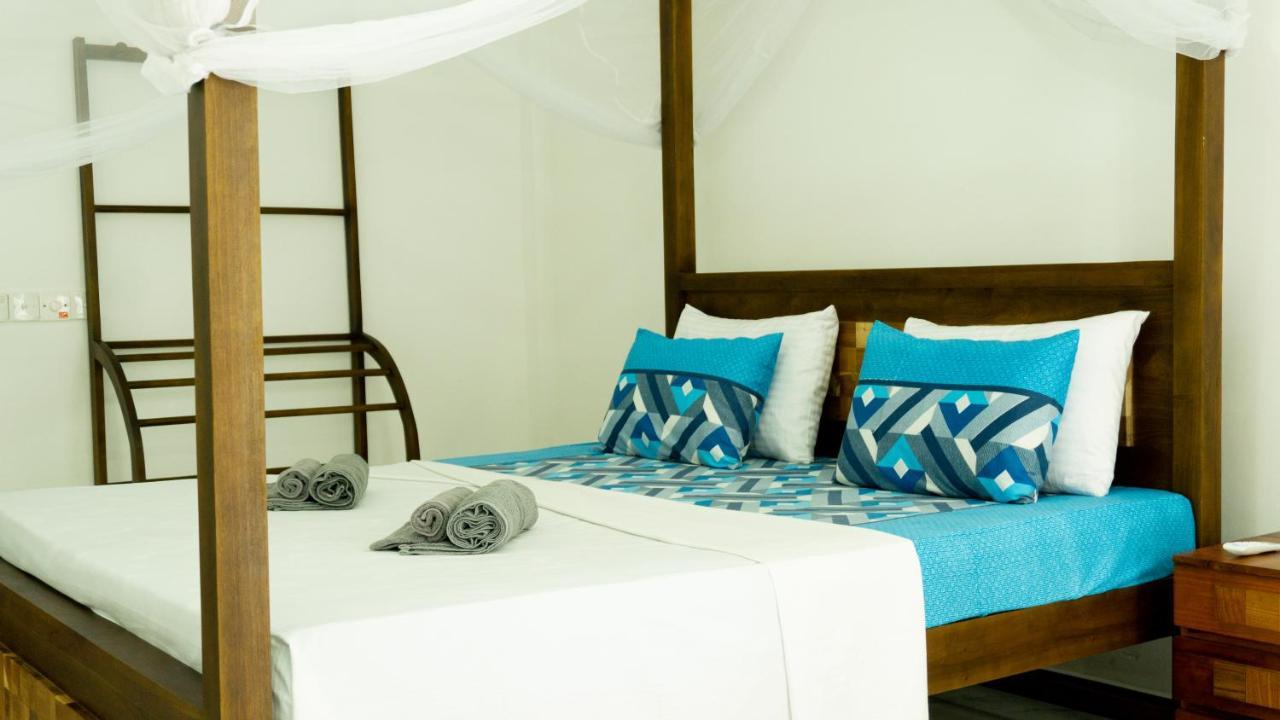 Memories Weligama Hostel Buitenkant foto