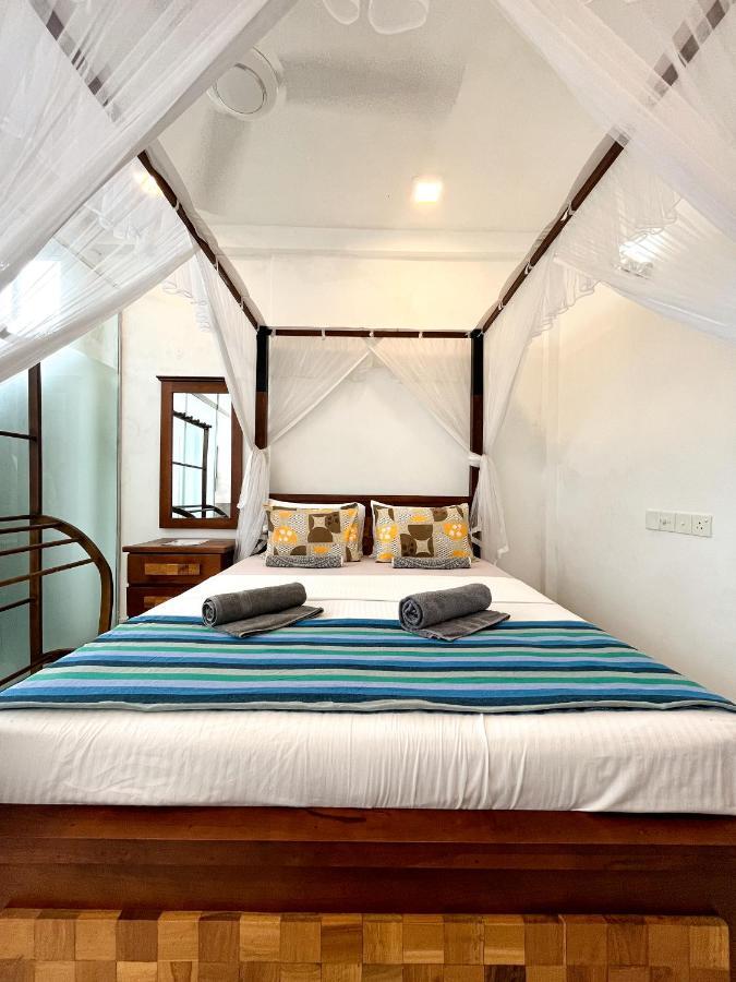 Memories Weligama Hostel Buitenkant foto