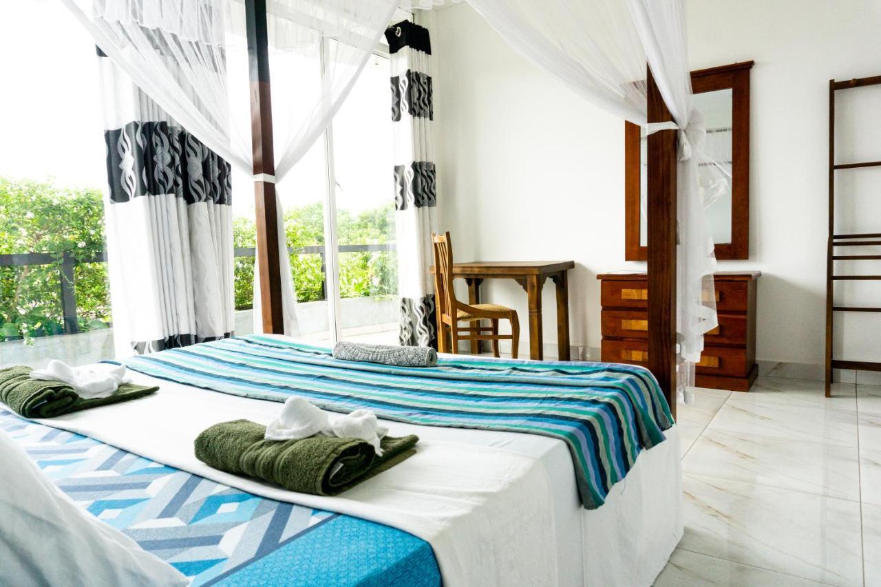 Memories Weligama Hostel Buitenkant foto