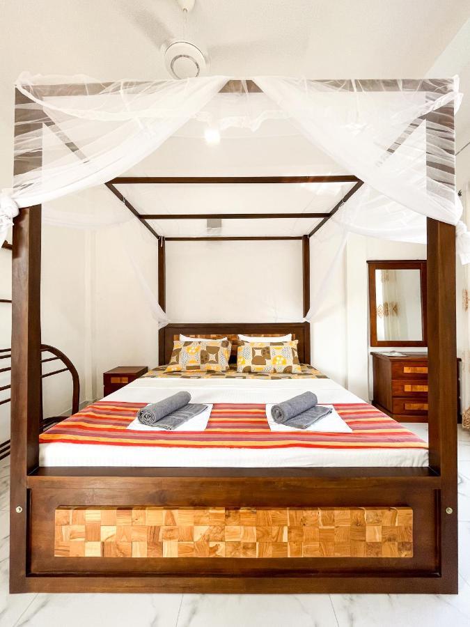 Memories Weligama Hostel Buitenkant foto